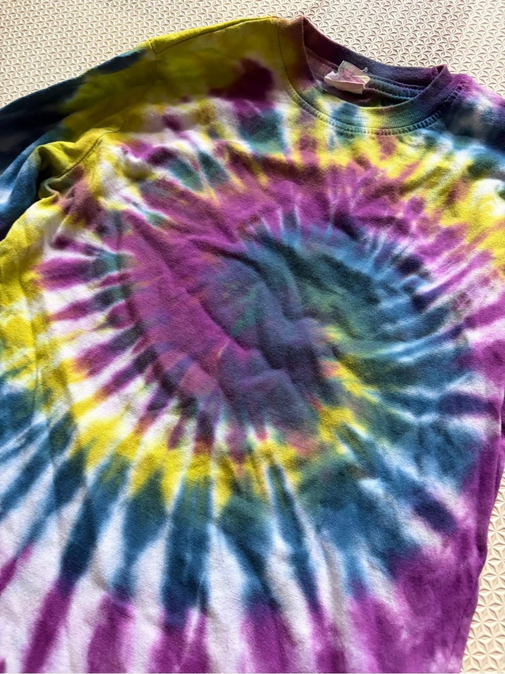 LAT Tie Dye Shirt (S) - Picture 2 of 3
